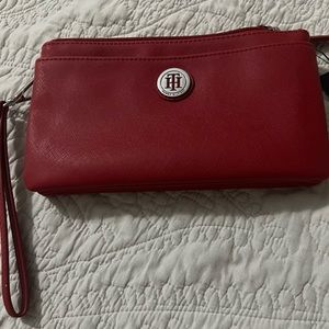 Tommy Hilfiger Clutch